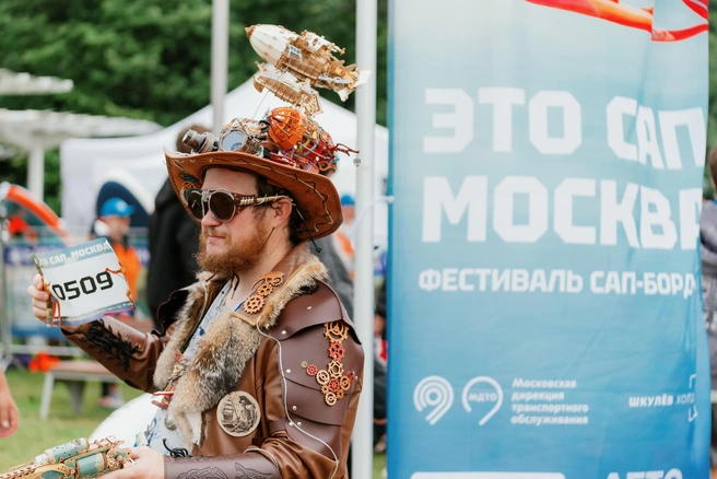 В столице прошел масштабный костюмированный сап-фестиваль «Это сап, Москва!»: яркие фото