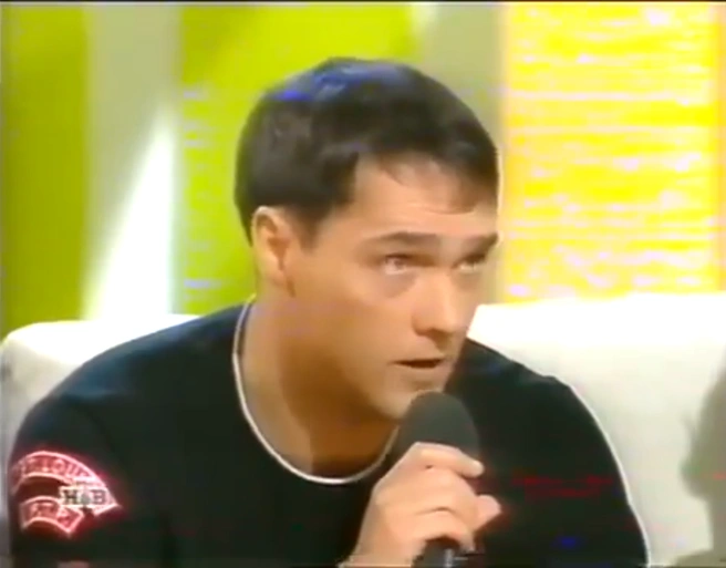Могильная земля в обуви и скандал Лолиты: безумное закулисье «Принципа домино»