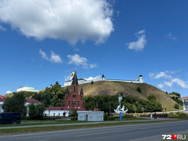 По следам Николая II на брендированном экспрессе: как посмотреть духовную столицу Сибири за два дня и 7 тысяч рублей